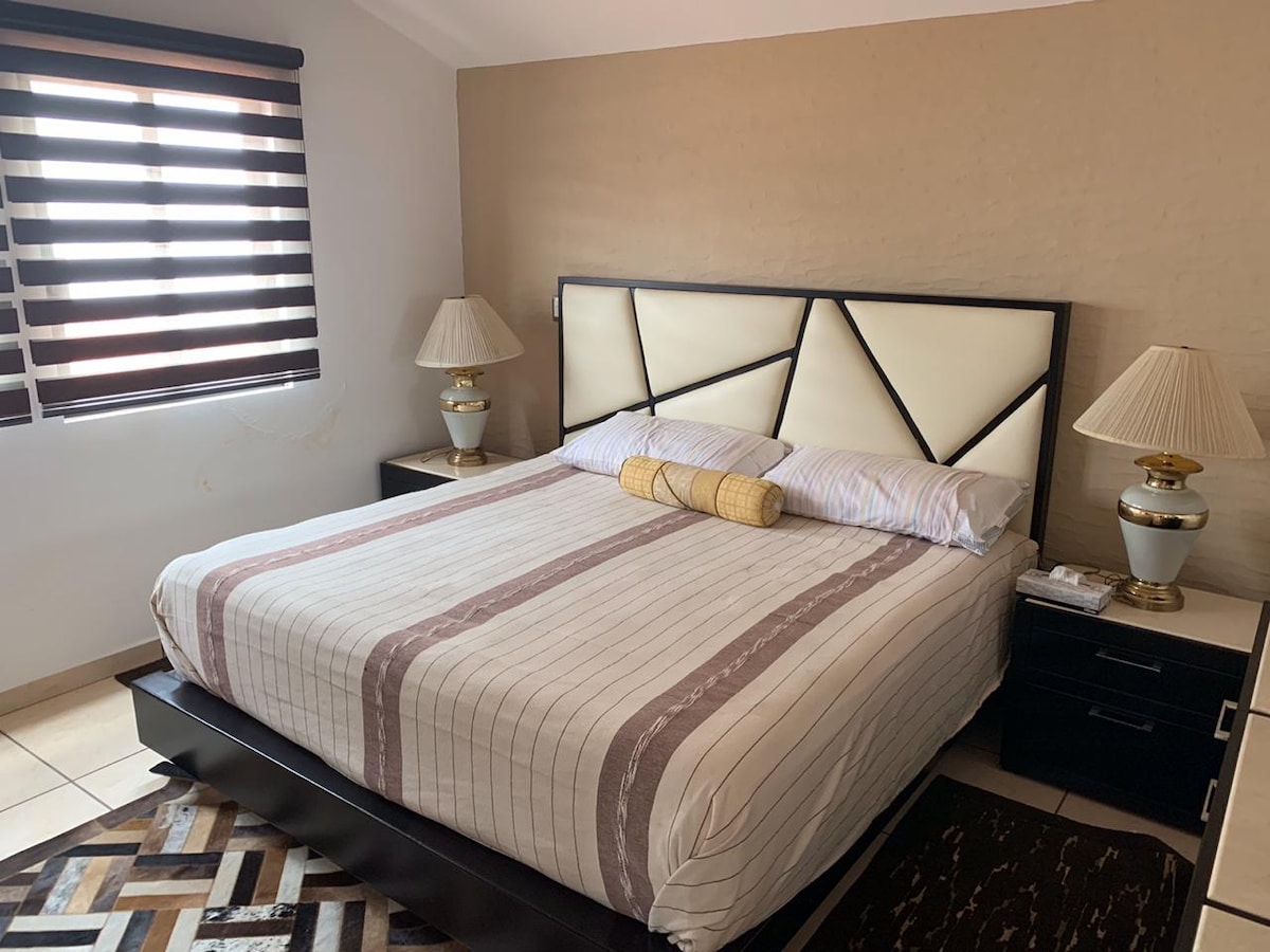 标准双人床房，配有标准双人床