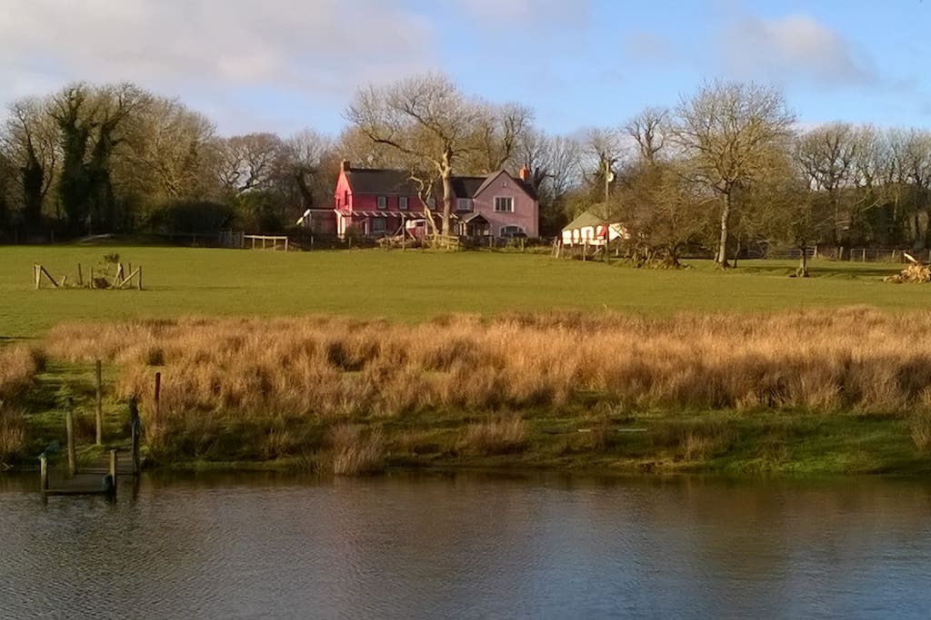 Two rooms (5 people) in family farmhouse Pembrokeshire B&B
