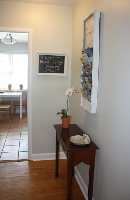 Welcome to Bright Burlington Bungalow!