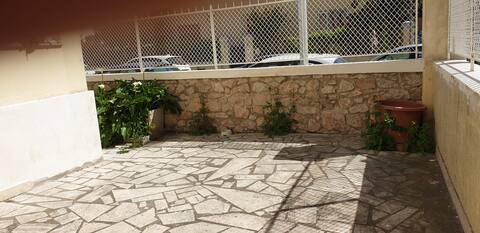 Successful Airbnb property: Renovated, independent, parking space, garden in Grosseto