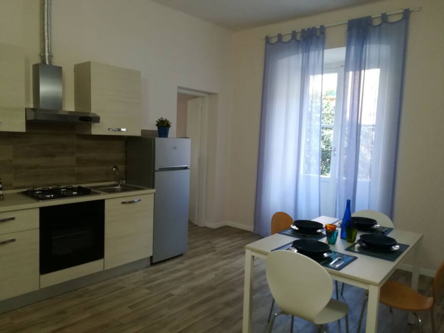 Zona giorno dotata di TV e aria condizionata