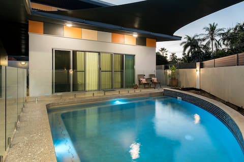 Private self-contained villa close to CBD