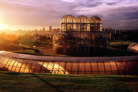 Spacious room near Botanical Garden