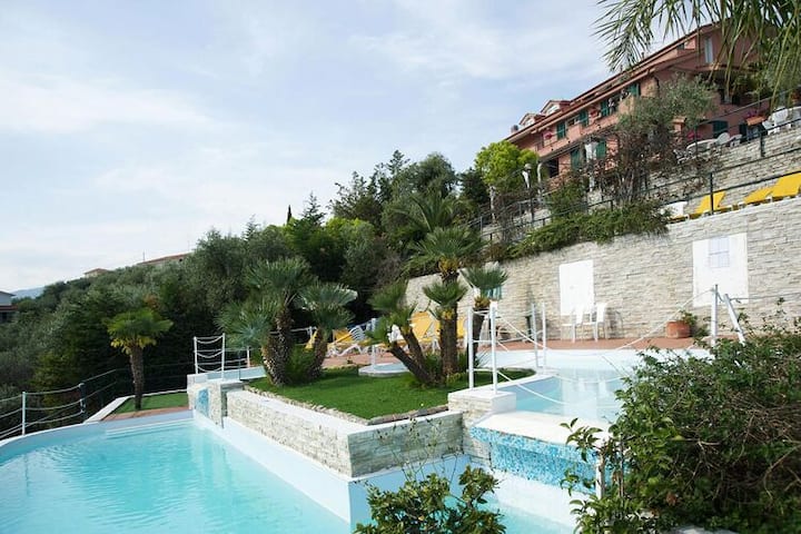Appartement Dans La Résidence Villa Giada à Imperia - Imperia