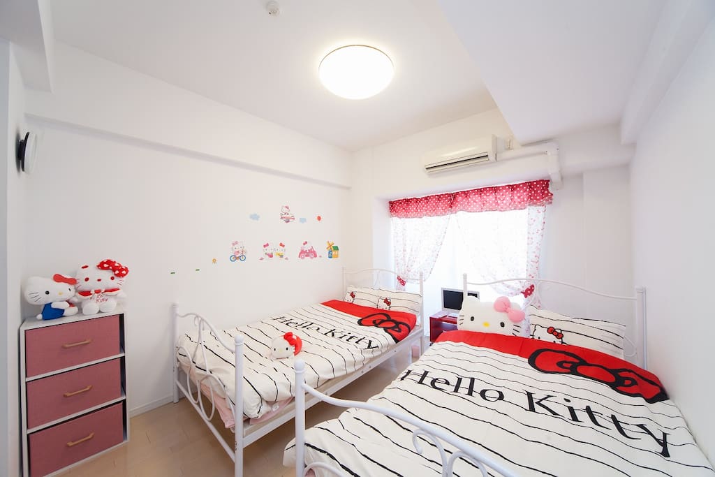 The listing can stay 4 people.