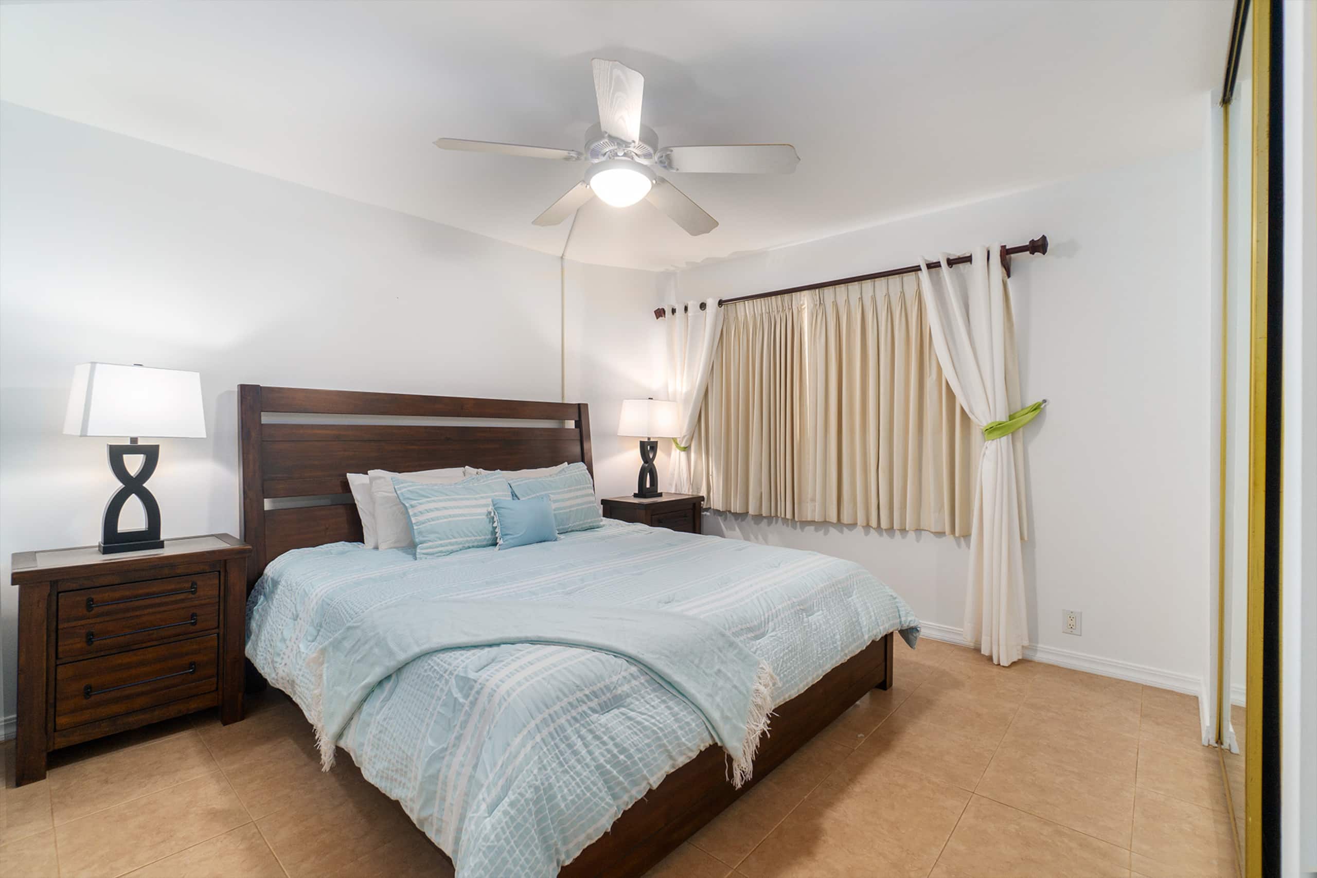 Condo in Kihei · ★4.82 · 1 bedroom · 2 beds · 1 bath - Image 8