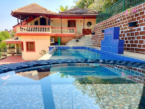 Lux 4BHK Goan Villa wt Private Pool in Dona Paula