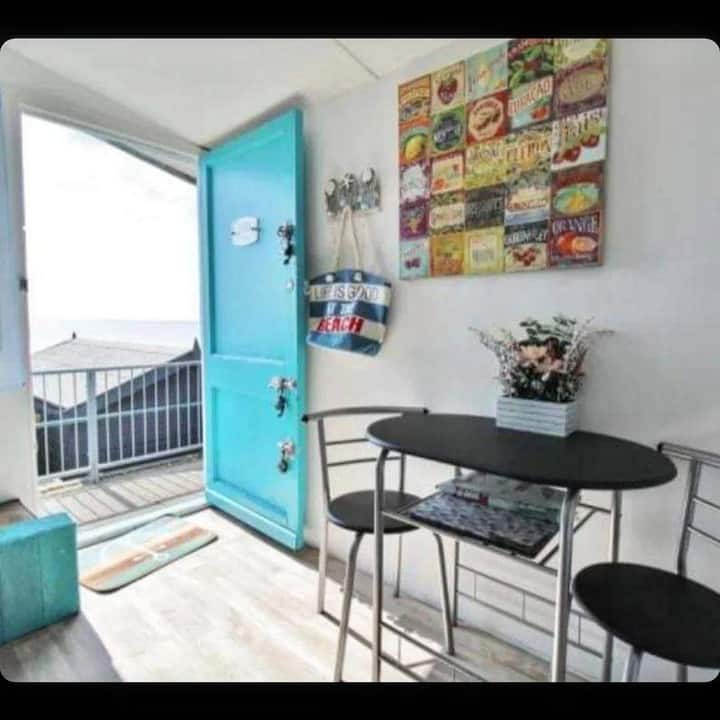 Lovely Beach Hut Walton-on-the-naze ! - Frinton-on-Sea