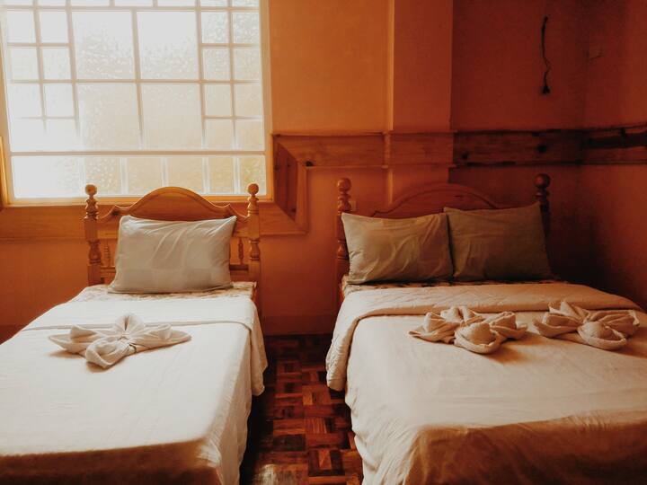 Kapya: A private room at the lower floor of Inandako's BnB