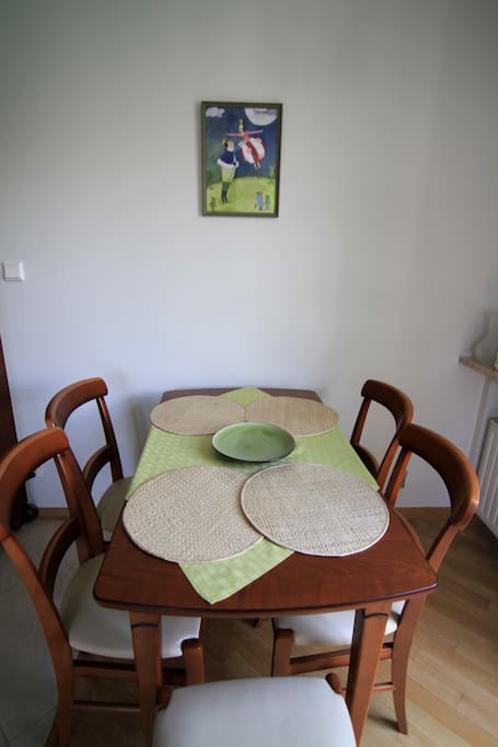 Stół jadalniany