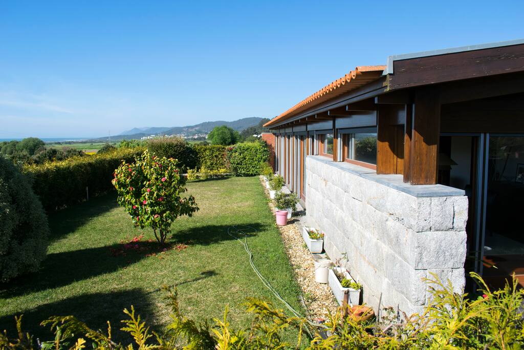 Front/Garden