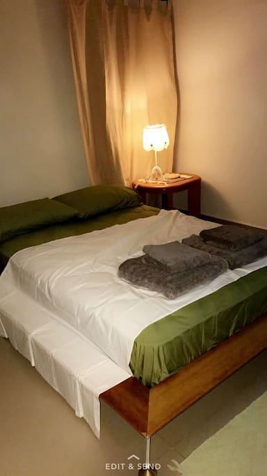 Queen size bed