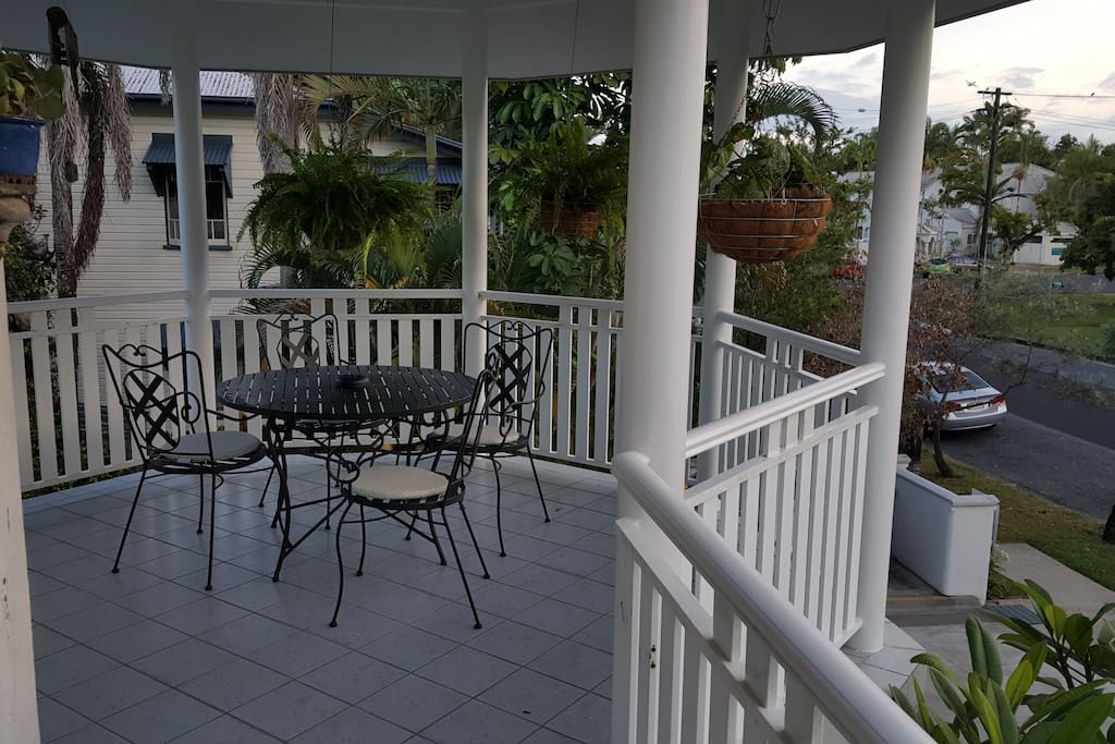 alfresco dining