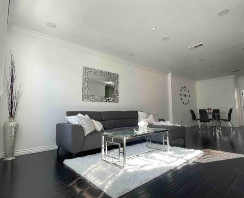 Near Disneyland|Knotts Berry|Modern&Clean 3 Story