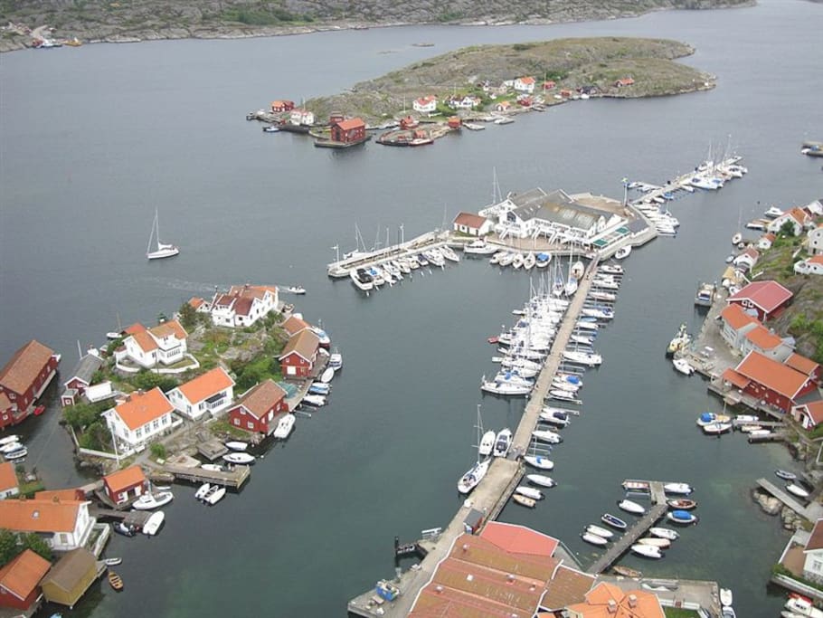 Flygbild på Skottarn och gästhamnen