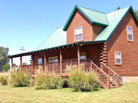 Idyllic Log Home at Rocky Meadow Ranch
