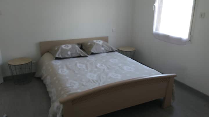 საძინებელი 1