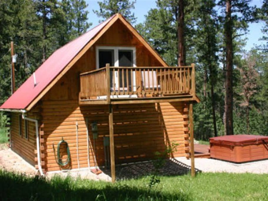 Upper deck off of the upstairs bedroom.