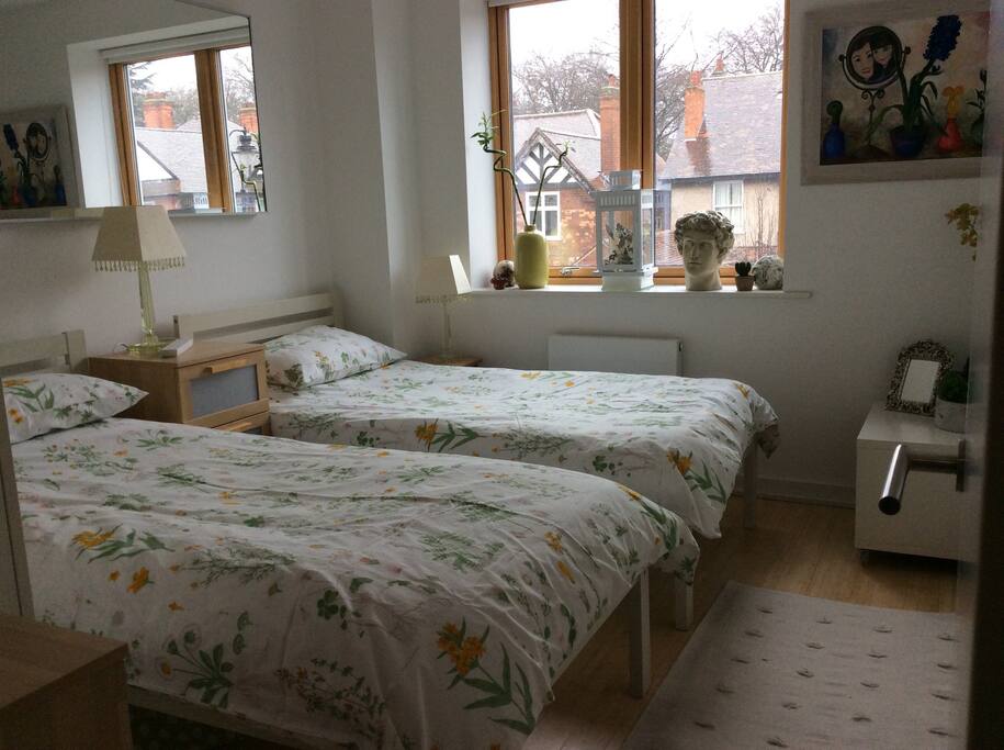 First floor bedroom as a twin.