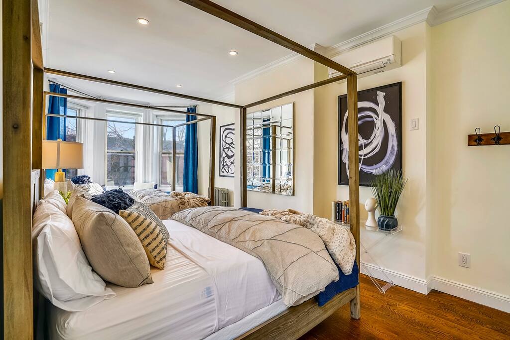 World Class Brooklyn Brownstone Near A C Trains 6 Bedrooms 3 Bathrooms Townhouse In Brooklyn United States World Class Brooklyn Brownstone Near A C Trains 6 Bedrooms 3 Bathrooms Townhouse In Brooklyn United States