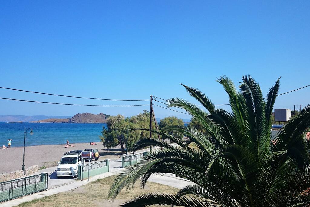 <i class="slide-italic-text">Spectacular</i> Seaview
The Coast is located right in front of Anaxos beach,<br /> offering rooms with view at the Aegean Sea,<br /> Molyvos castle and Mytilene’s neighbouring islands.