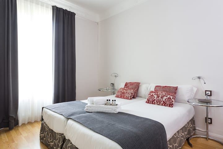 Ორადგილიანი ნომერი