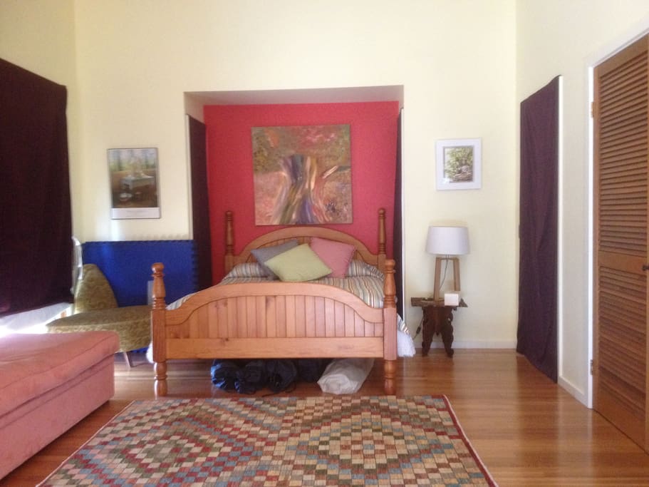 Queen size bed with pull out sofa