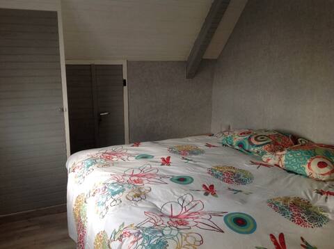 seaside rental (6 adults ideally)