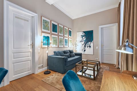 Top Airbnb: Luxurious Apartment close to city centre in Alsergrund