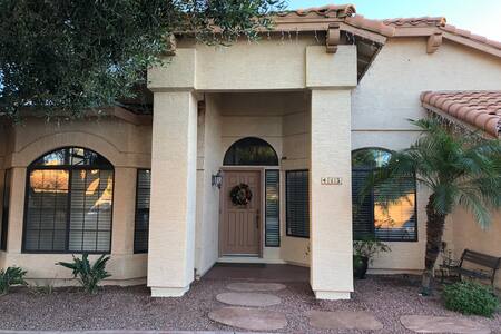 Beautiful Lakeside Gilbert Home