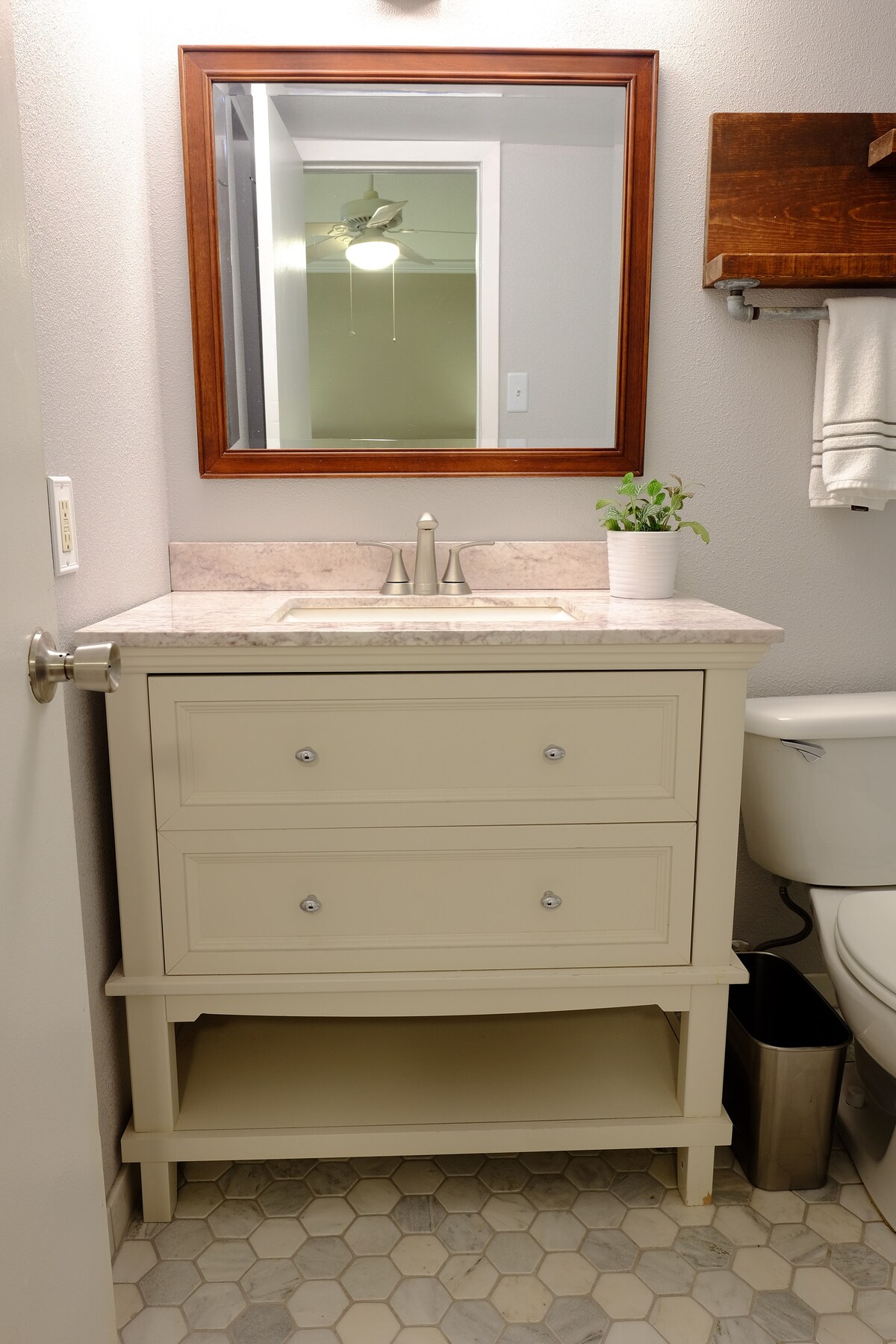 1B/1.5BA Condo by Lady Bird Lake/Boardwalk