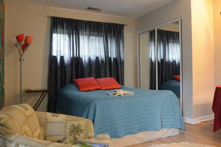 Hilton Head Sunny Beach Getaway