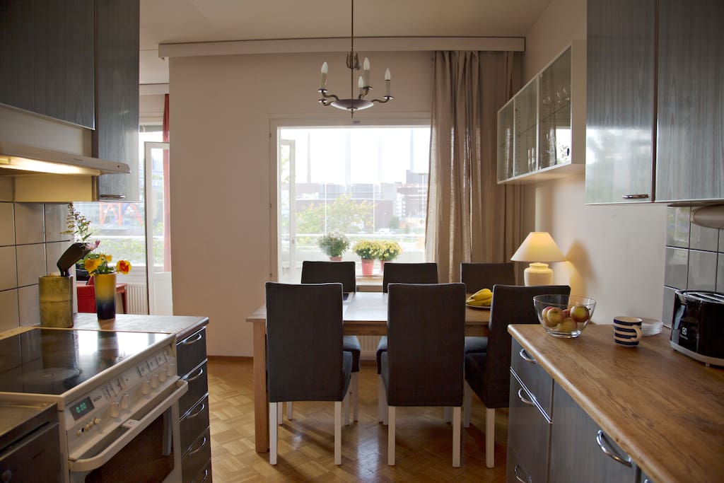 Kitchen is well equipped, handy and nice to work in.