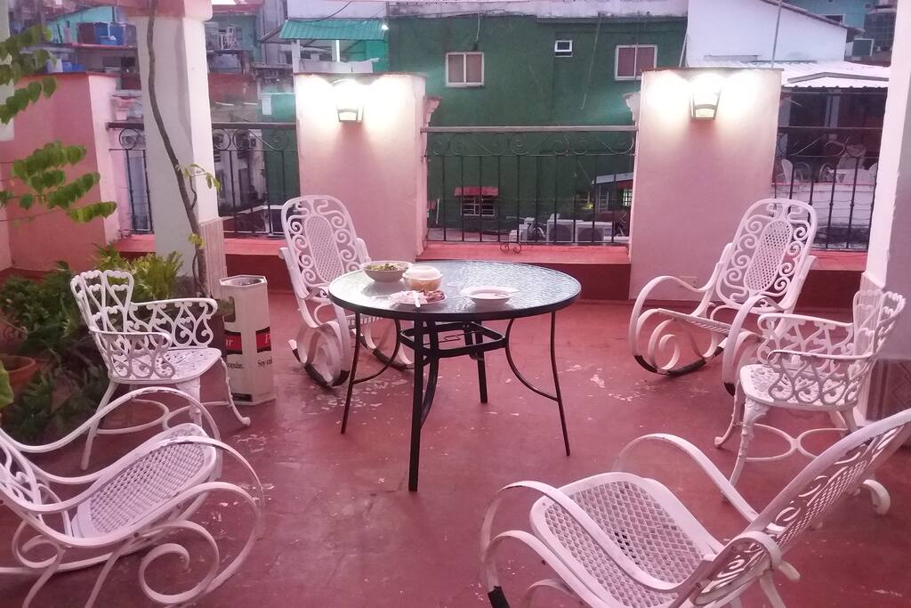 Terraza con vista al Boulevard de Obispo