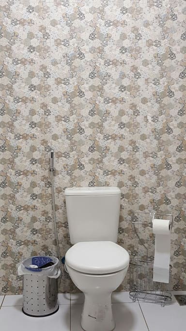 Banheiro privado, com água quente.