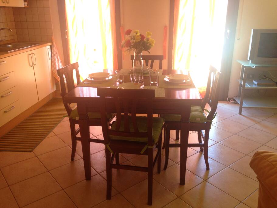 Living/dining room