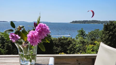 Cabin with sea view, sauna and hot tub