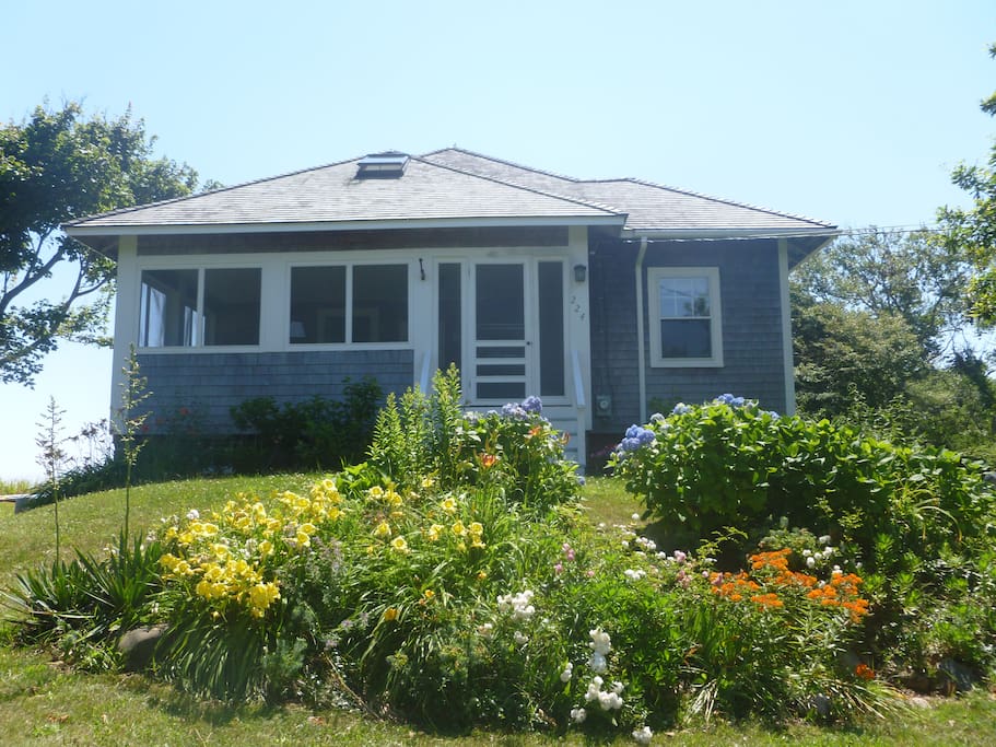 Front porch, Summer entrance