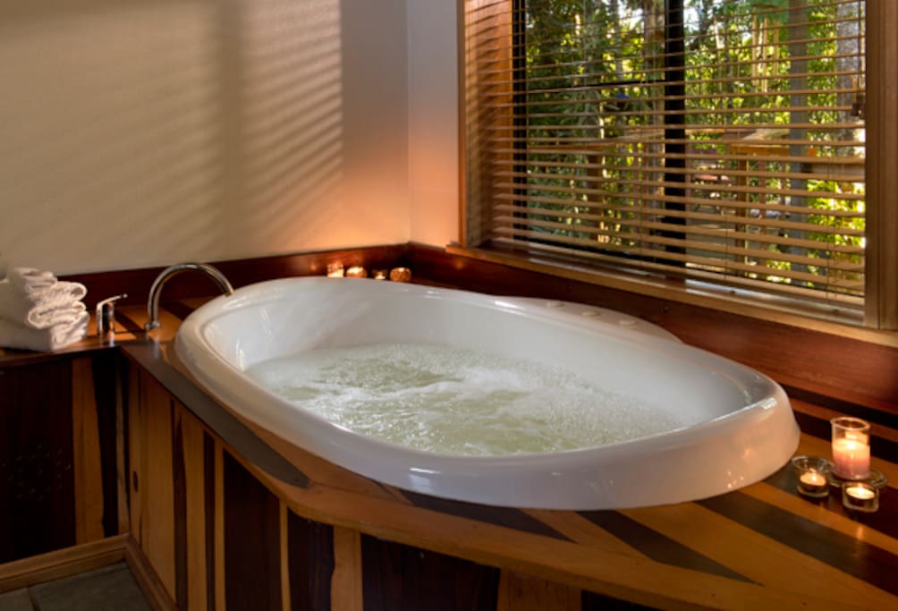 Spa for 2 overlooking the rain-forest