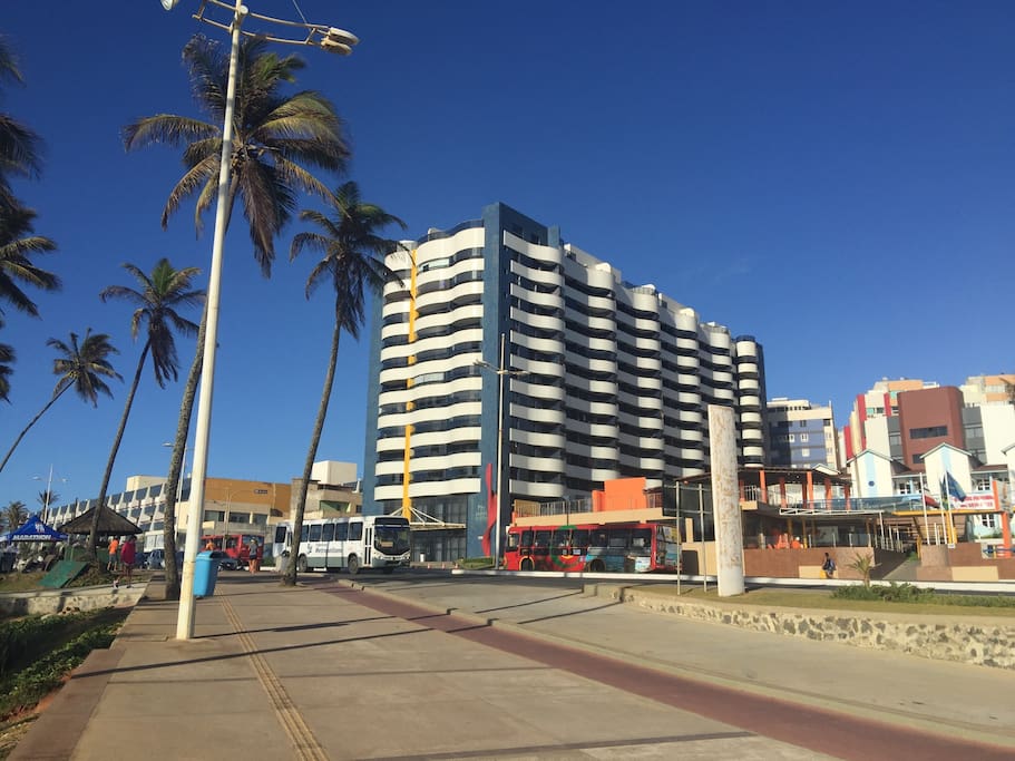 The building Bahia Suites Residencial