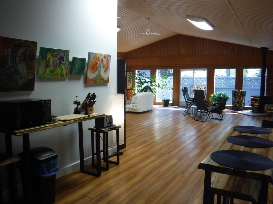 Dining & Living Rooms