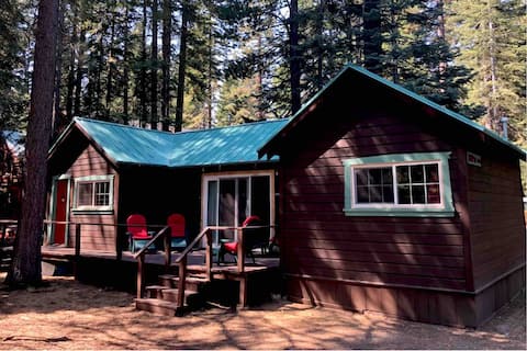 Dukkehus Entire cozy cabin on quiet West Shore