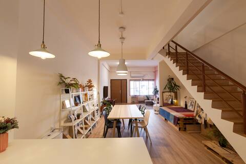 01 + home Lin Yijia