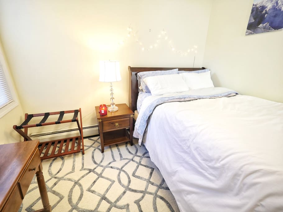 Cozy bedroom, with queen size memory gel foam mattress
