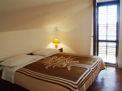 Air-Conditioned Apartment for 4 people