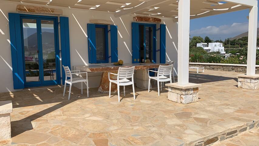 Villa Meltemi – Luxurious Villa, Parikia gallery image 3