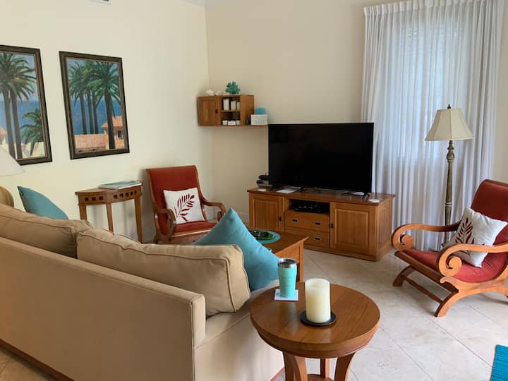Located In Heart Of Grace Bay Villa Renaissance - Turks and Caicos Islands