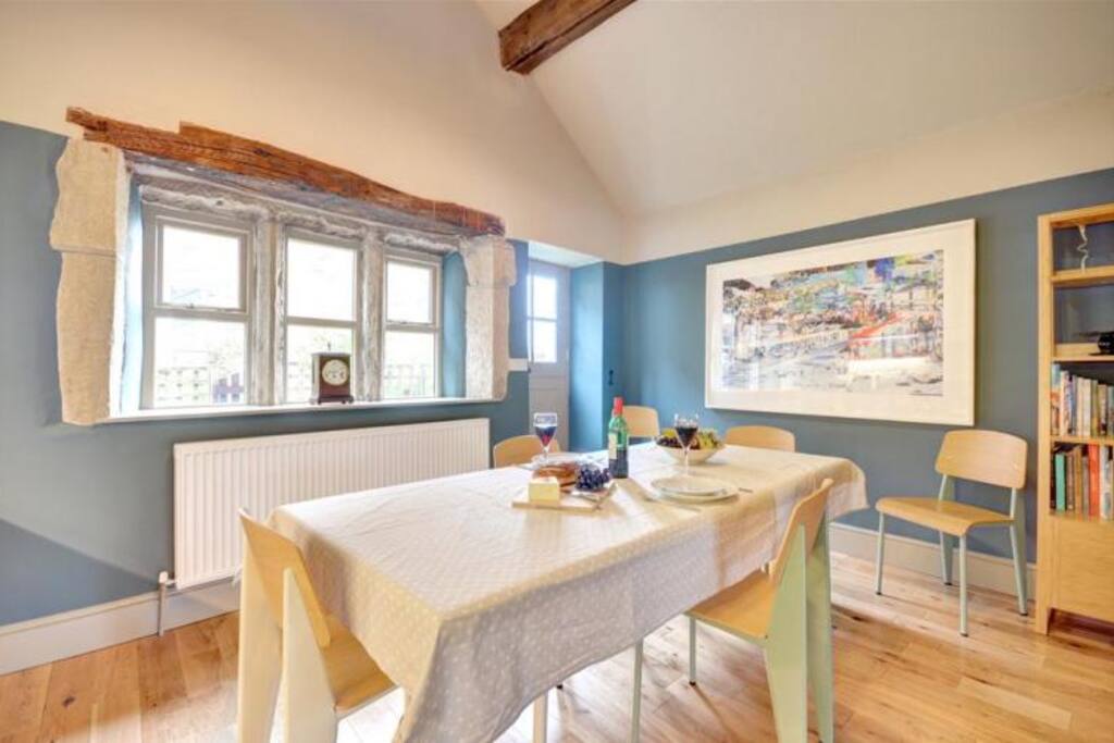 Kitchen/dining area