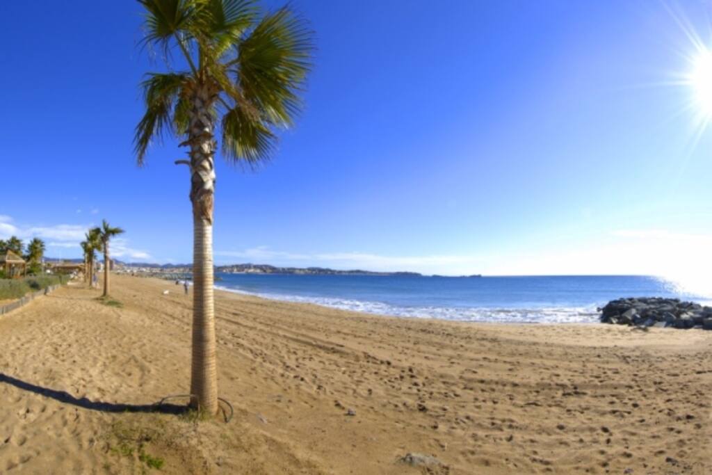 Plage à 10 min à pied de la maison