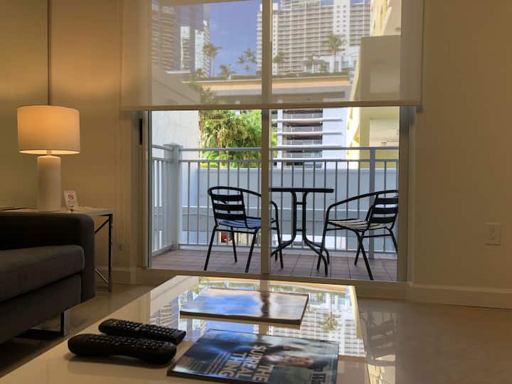 Deluxe Apartment In The Heart Of Brickell - Miami, FL